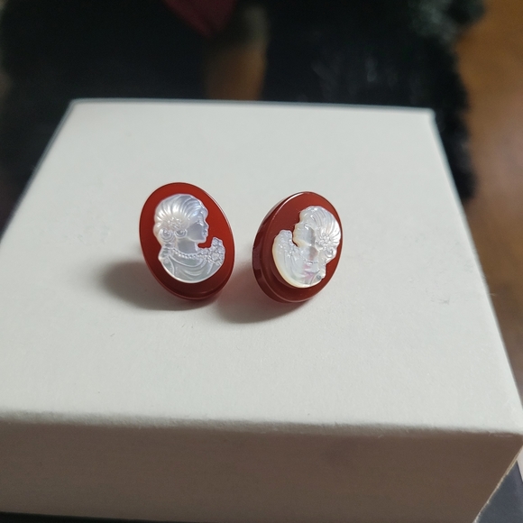 AuthenticRedAgateCameoEarrings - Picture 3 of 14